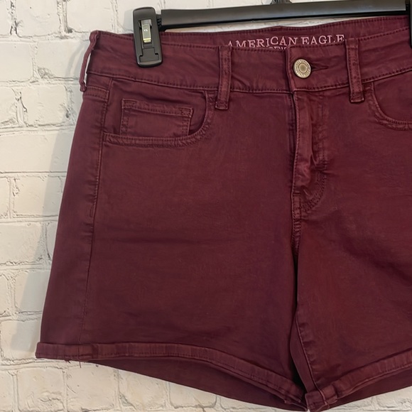 American Eagle Super Stretch Midi shorts - burgundy, size 8 - Picture 2 of 5